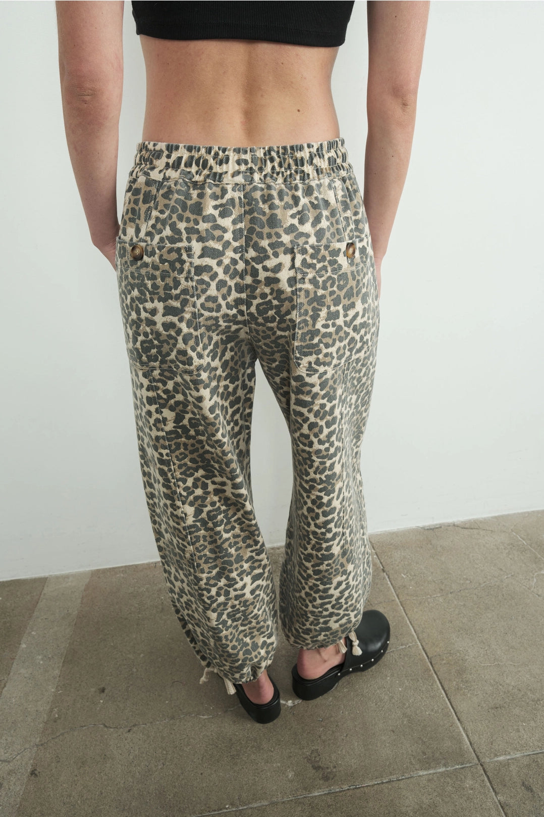Leopard Print Relaxed Pant