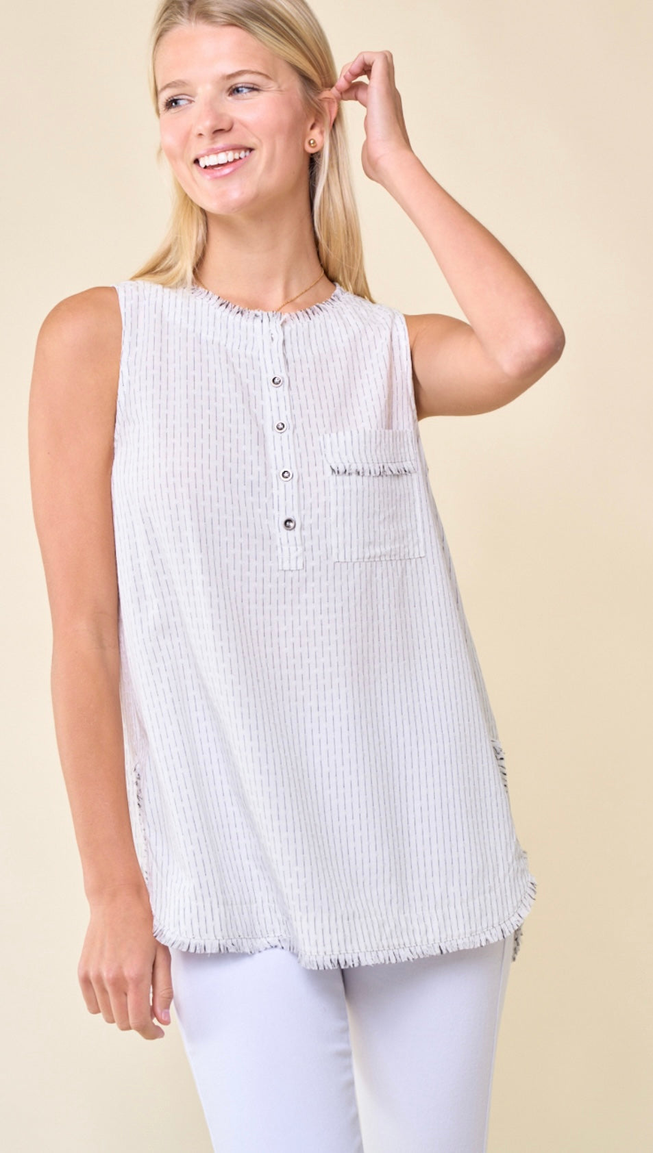 Sleeveless Frayed Shirt