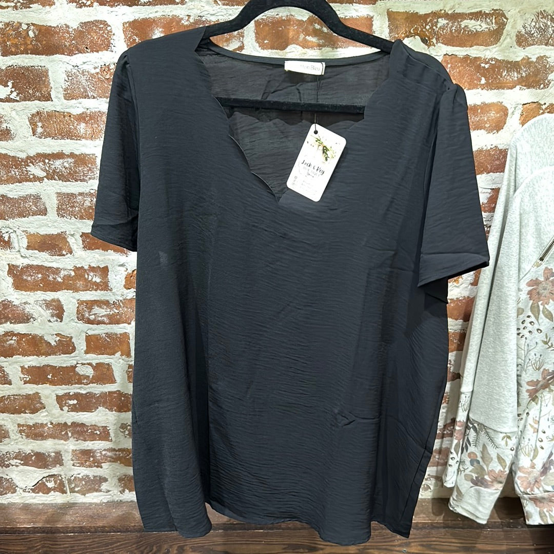 CURVY Black Blouse W/Scallop Neck