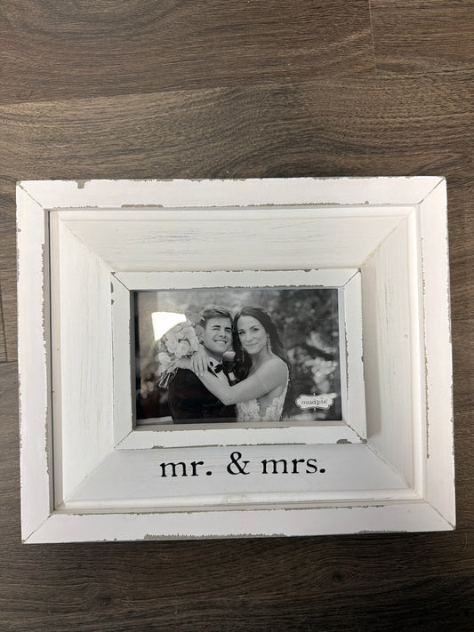 MudPie Mr & Mrs Photo Frame