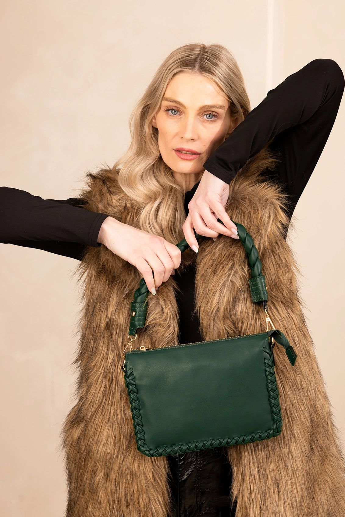 Jen & Co : Judith Whipstitch Trim Shoulder Bag