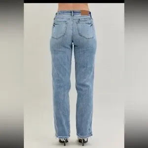 Judy Blue Yoke Cell Phone Dad Jean