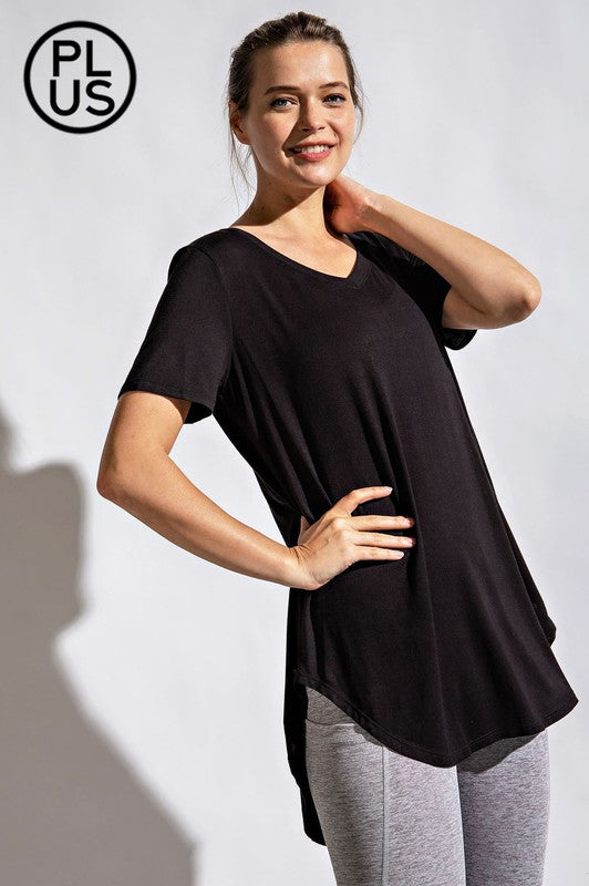 CURVY Basic V-Neck Short Sleeve