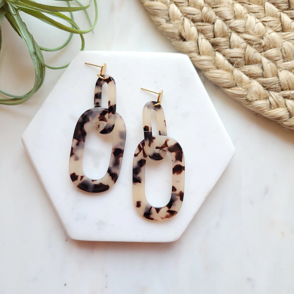 Spiffy & Splendid Dangle